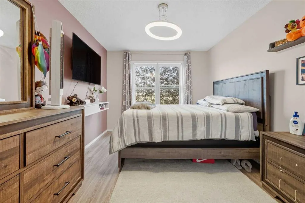 215 Mckenzie Towne Gate SE