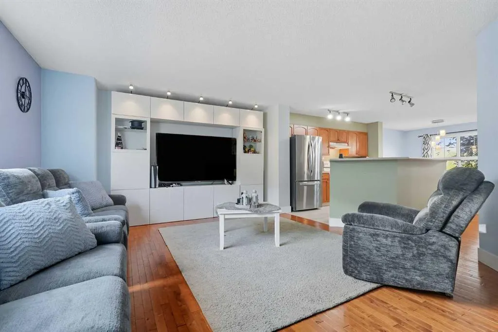 215 Mckenzie Towne Gate SE
