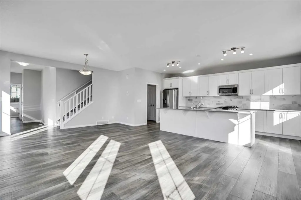 64 Carrington Crescent NW