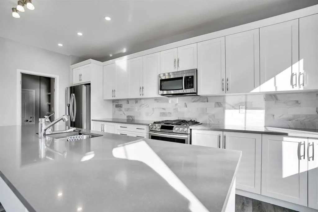 64 Carrington Crescent NW