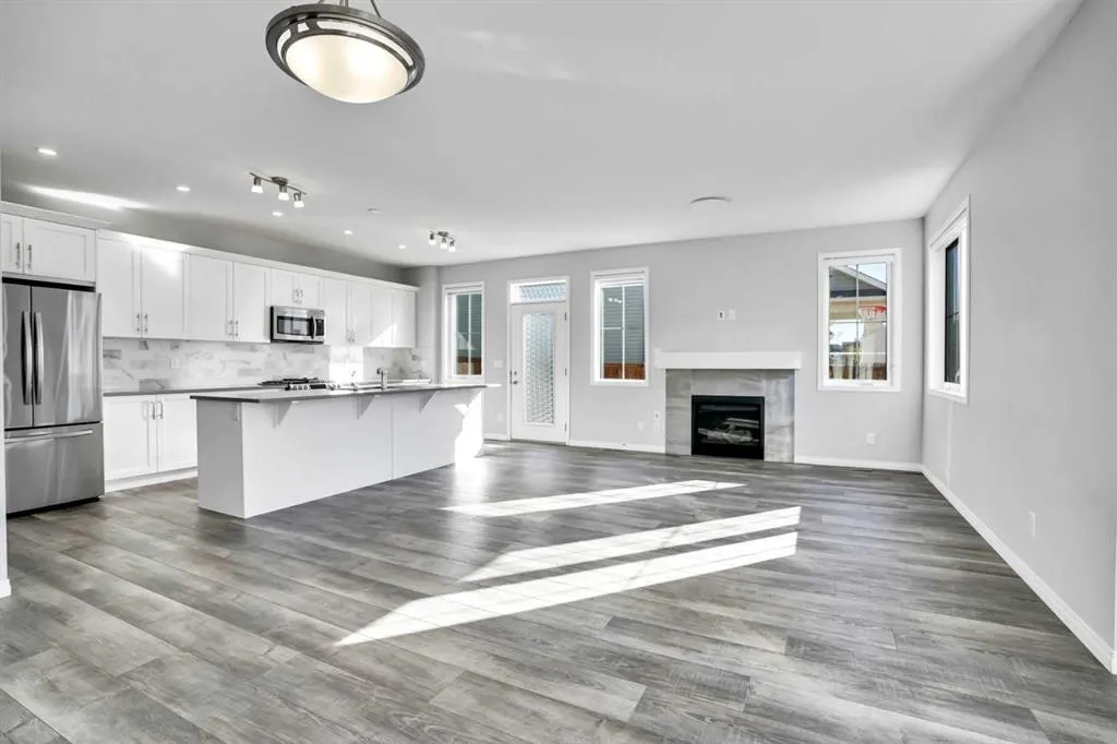 64 Carrington Crescent NW