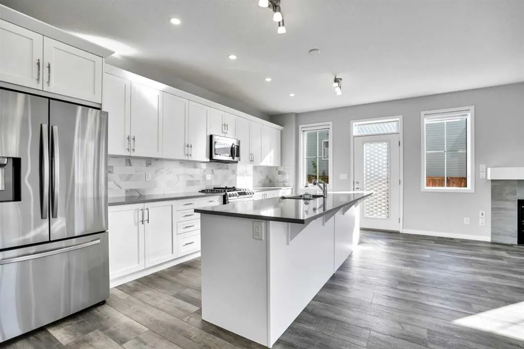 64 Carrington Crescent NW