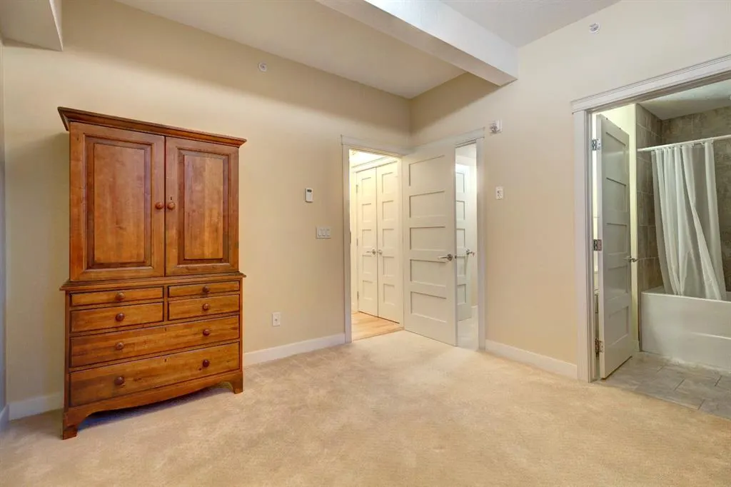 901 8th Avenue, #203