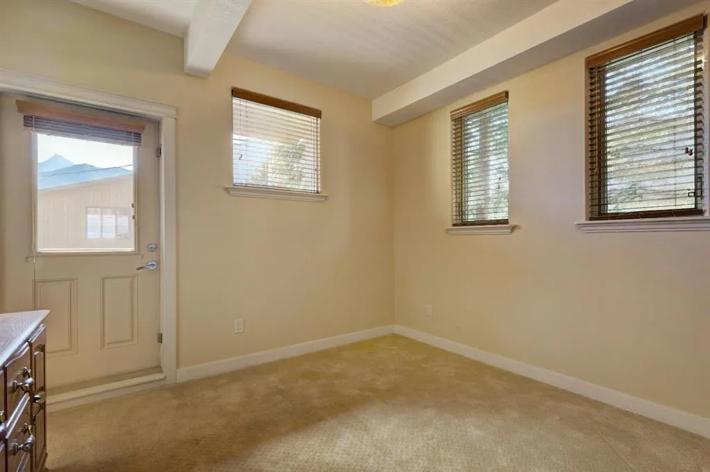 901 8th Avenue, #203