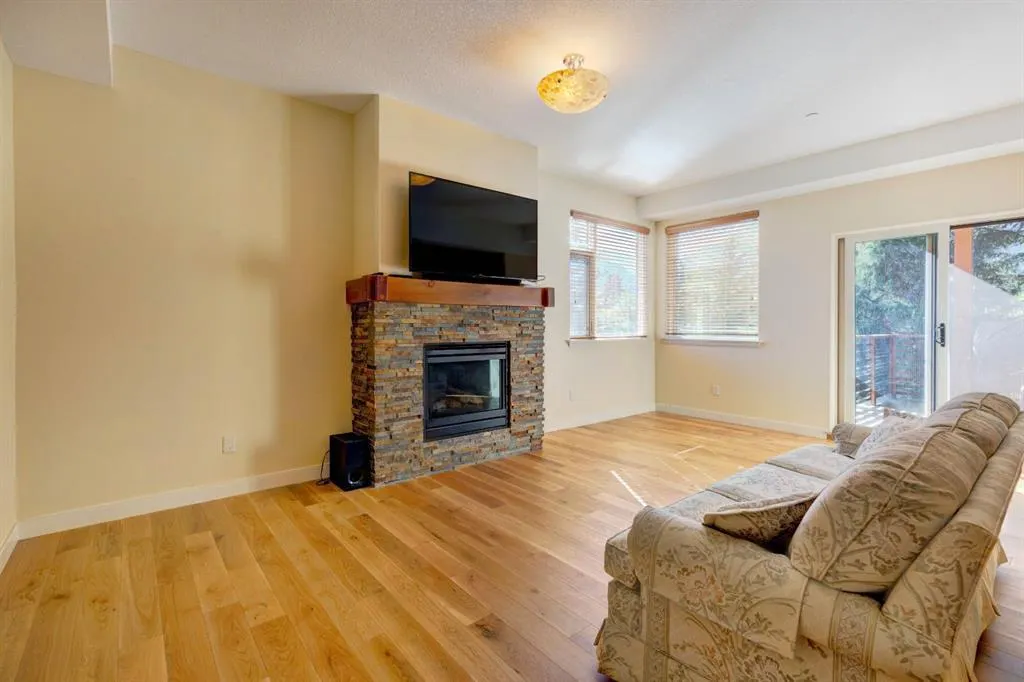 901 8th Avenue, #203