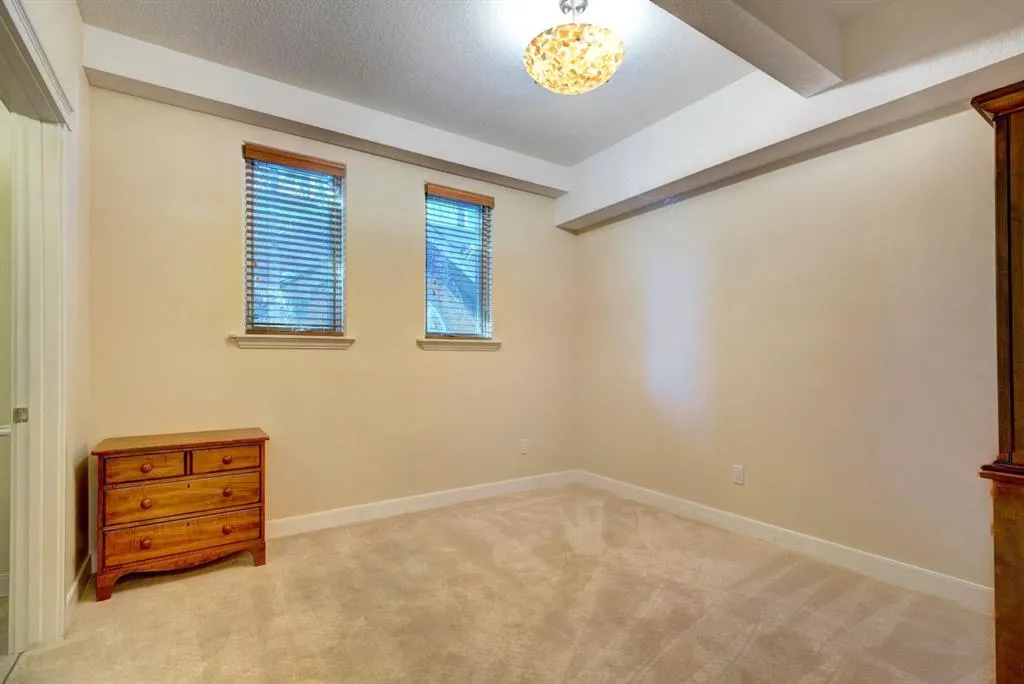 901 8th Avenue, #203