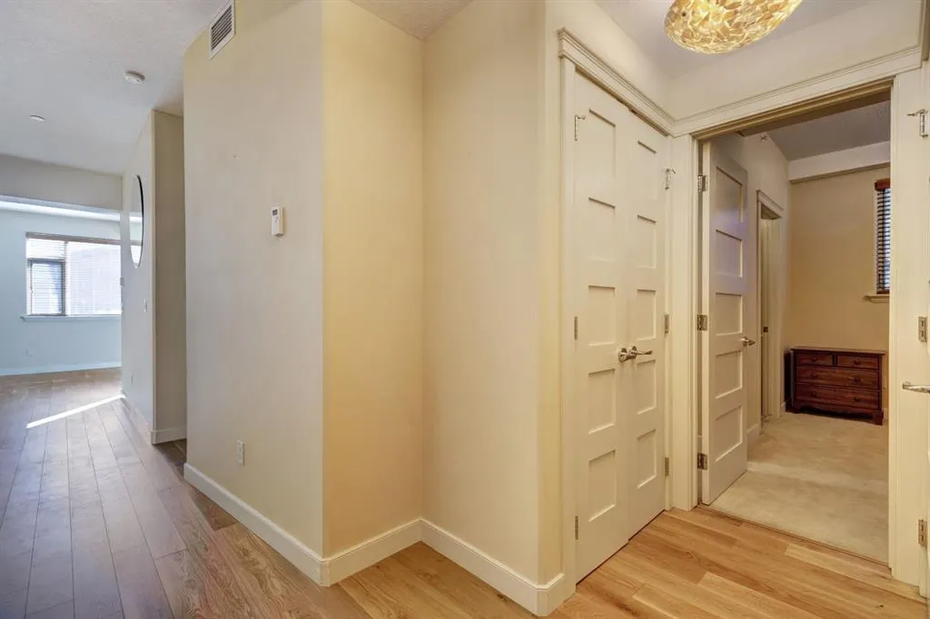 901 8th Avenue, #203