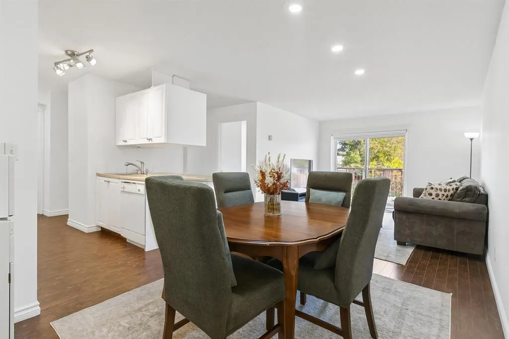 5555 Falsbridge Drive NE, #209