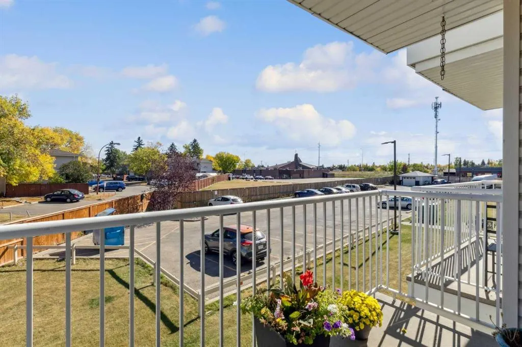 5555 Falsbridge Drive NE, #209