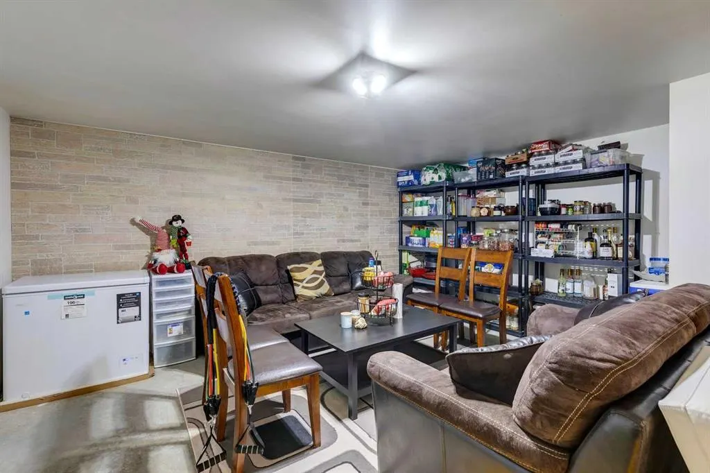 8 kinlea Common NW