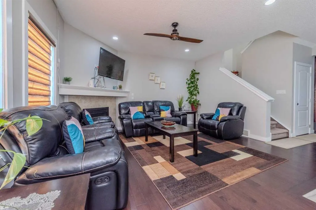 115 Savanna Parade NE