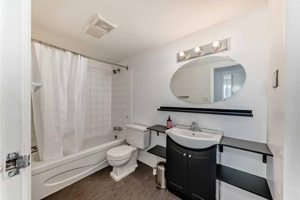 111 14 Avenue SE, #504