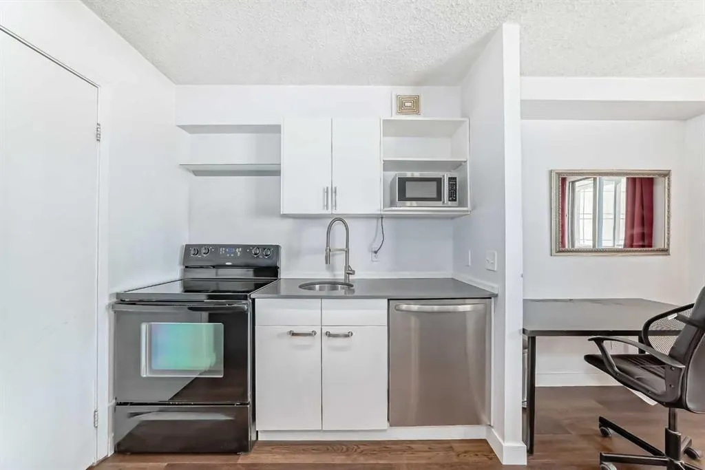 111 14 Avenue SE, #504