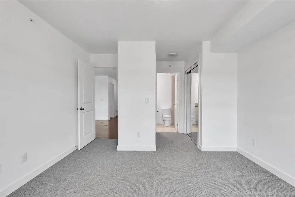 240 Skyview Ranch Road NE, #4407