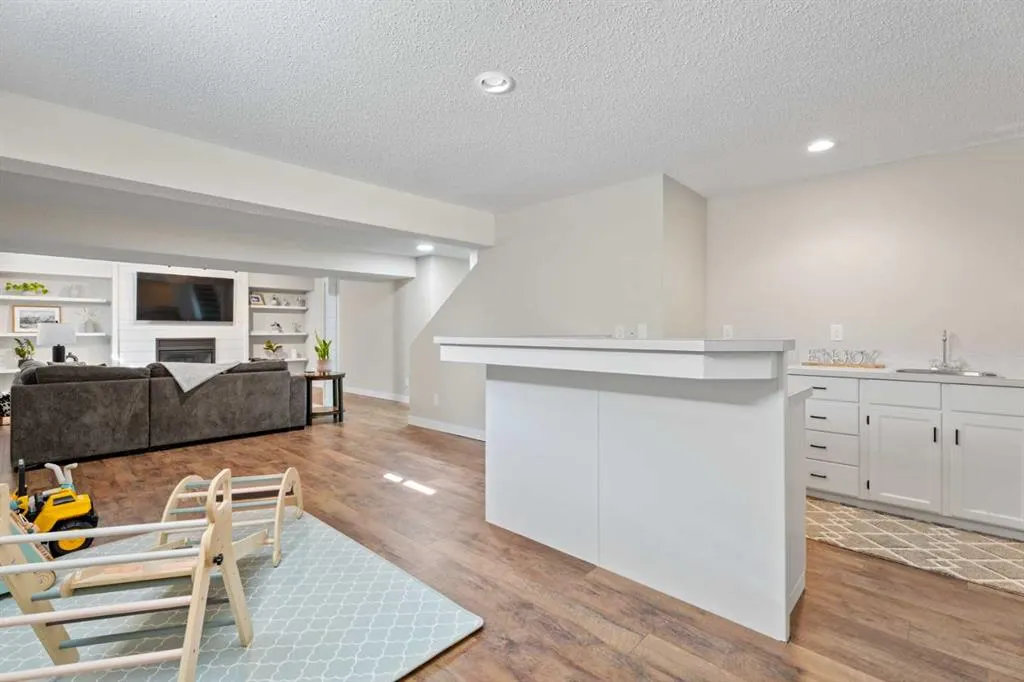 111 Allen Rise