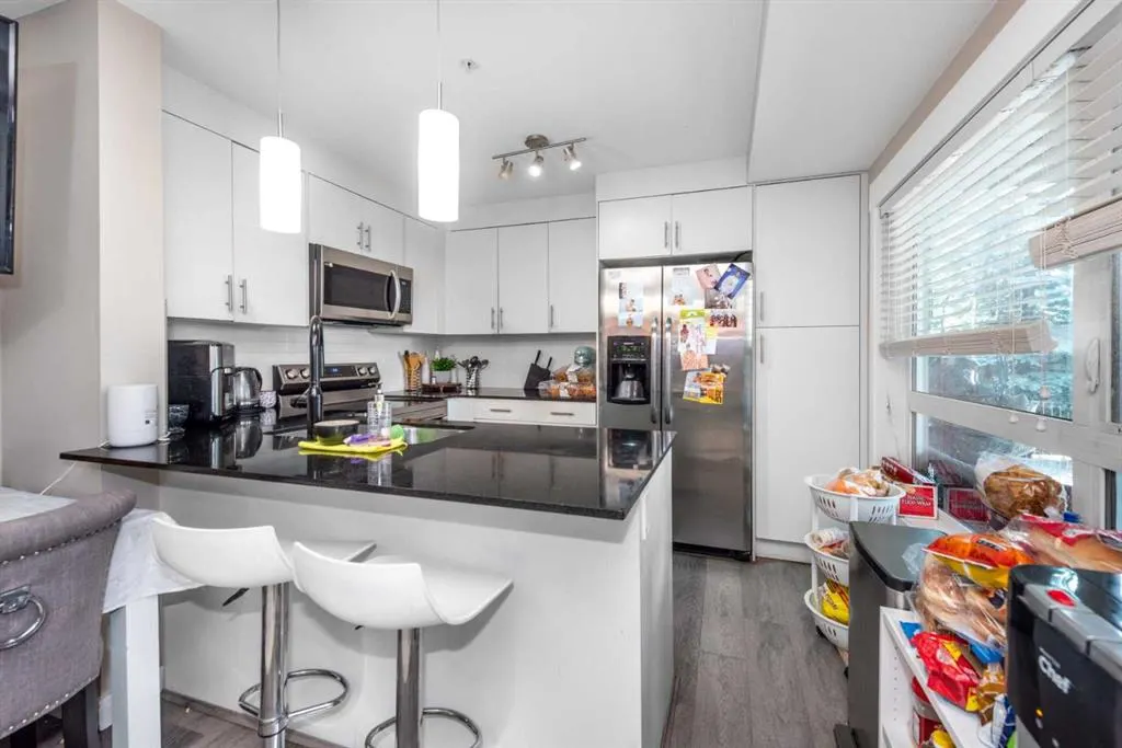 240 SKYVIEW RANC Road NE, #3102