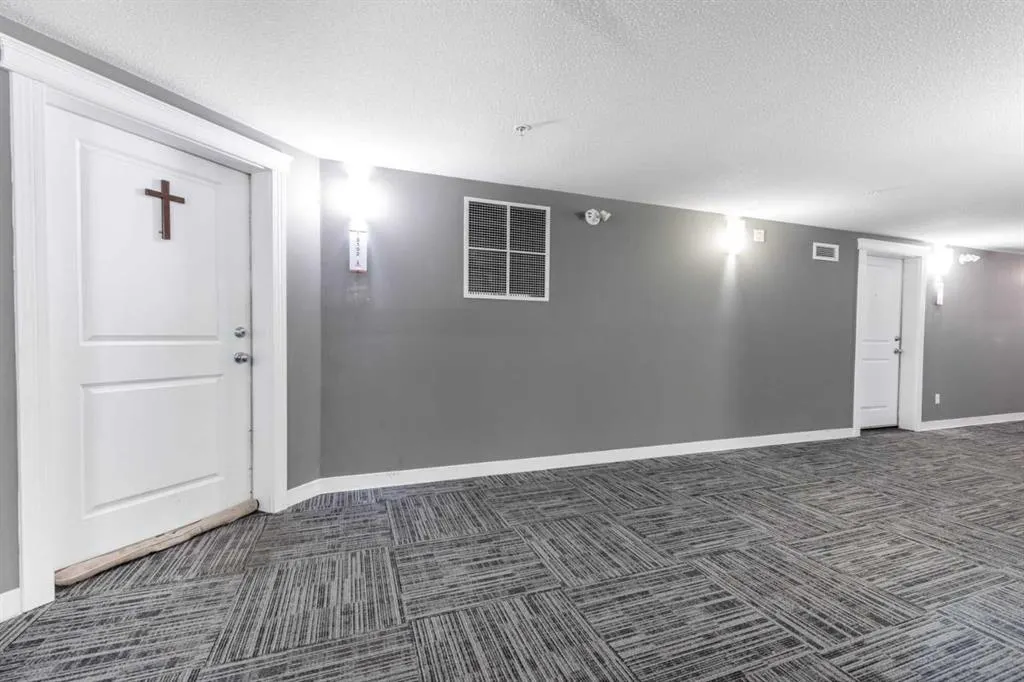 240 SKYVIEW RANC Road NE, #3102