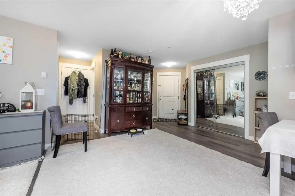 240 SKYVIEW RANC Road NE, #3102
