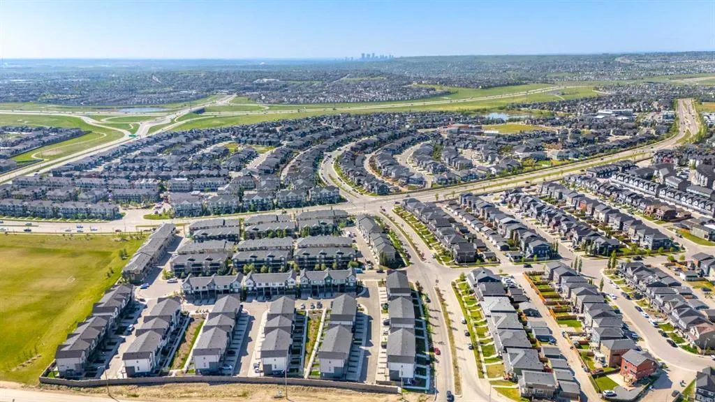 240 SKYVIEW RANC Road NE, #3102