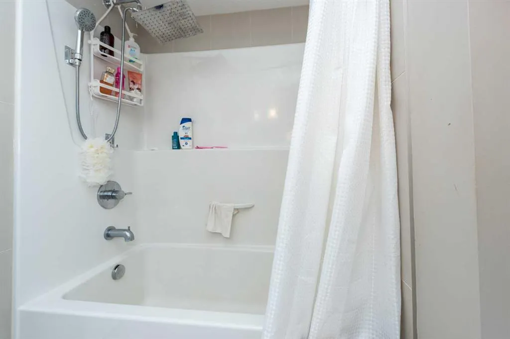 240 SKYVIEW RANC Road NE, #3102