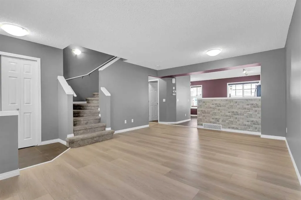 3194 New Brighton Gardens SE