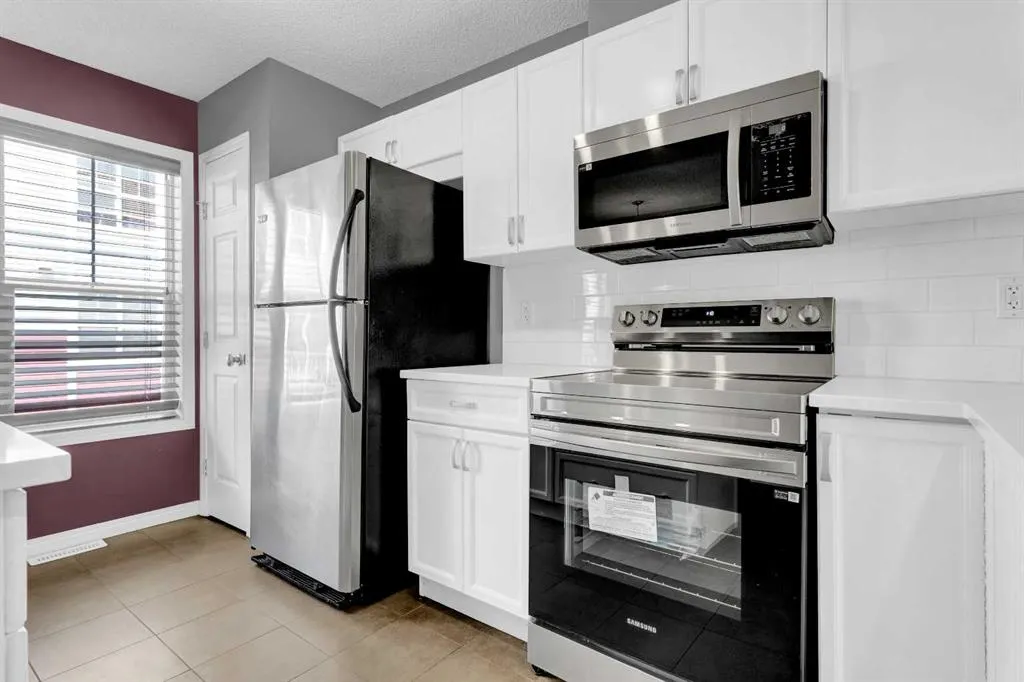 3194 New Brighton Gardens SE