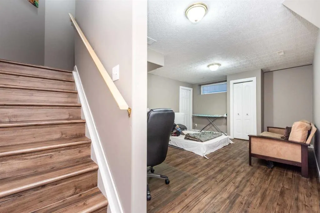 49 Rocky Ridge Heath NW