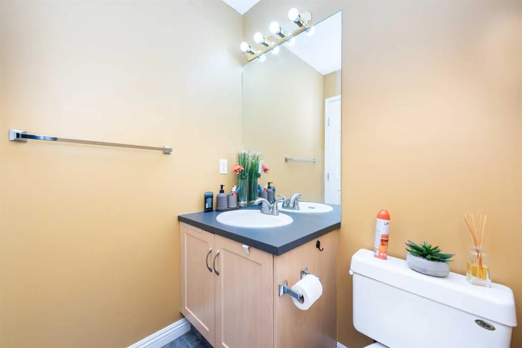 49 Rocky Ridge Heath NW