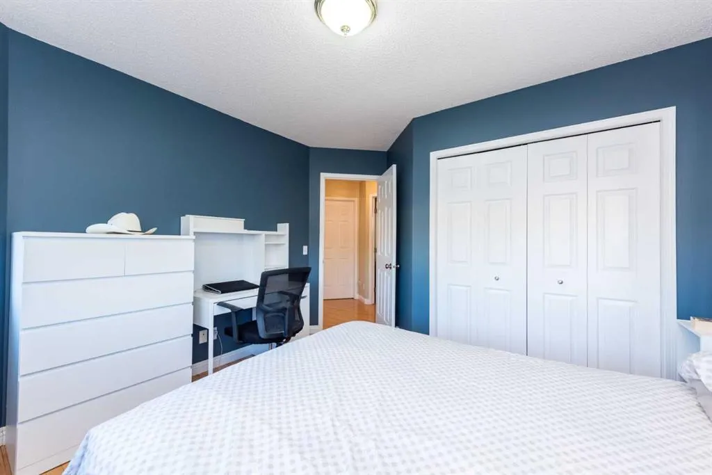 49 Rocky Ridge Heath NW