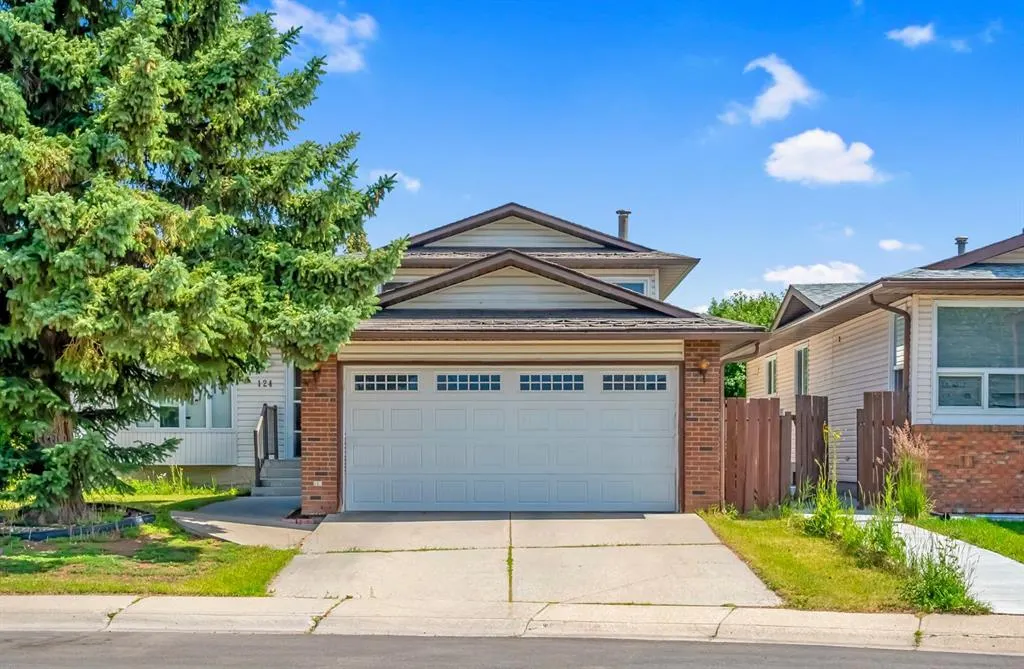 124 Whiteram Close NE