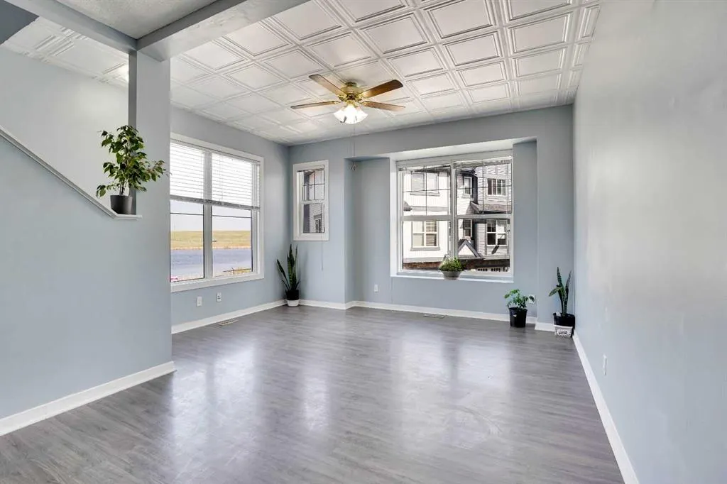 100 New Brighton Point SE
