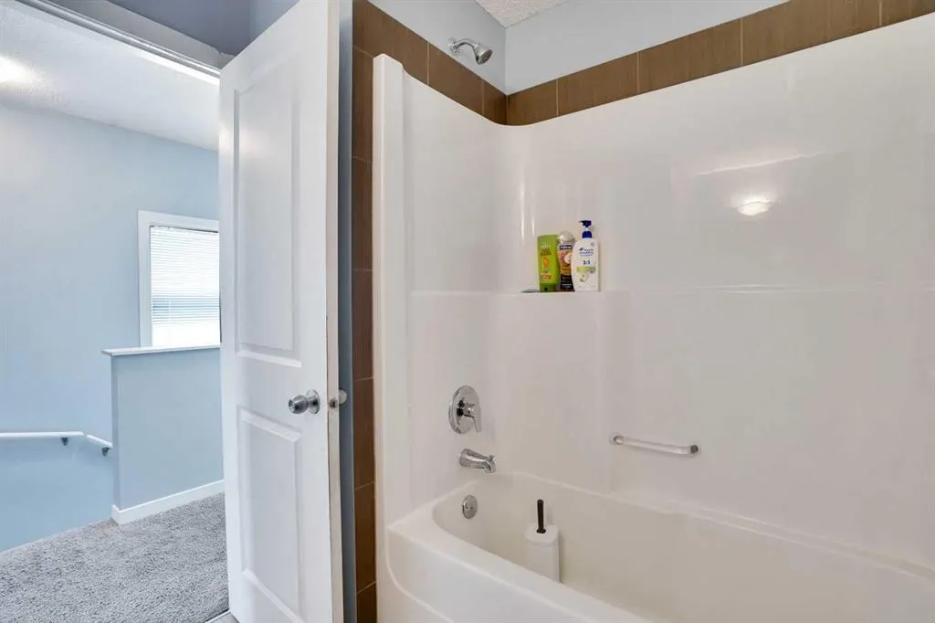 100 New Brighton Point SE