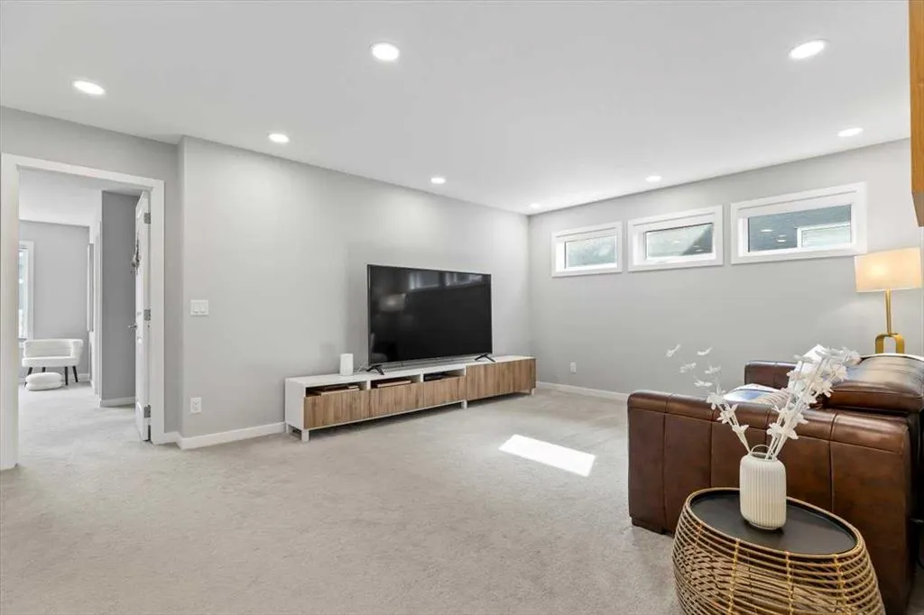 217 Magnolia Heath SE