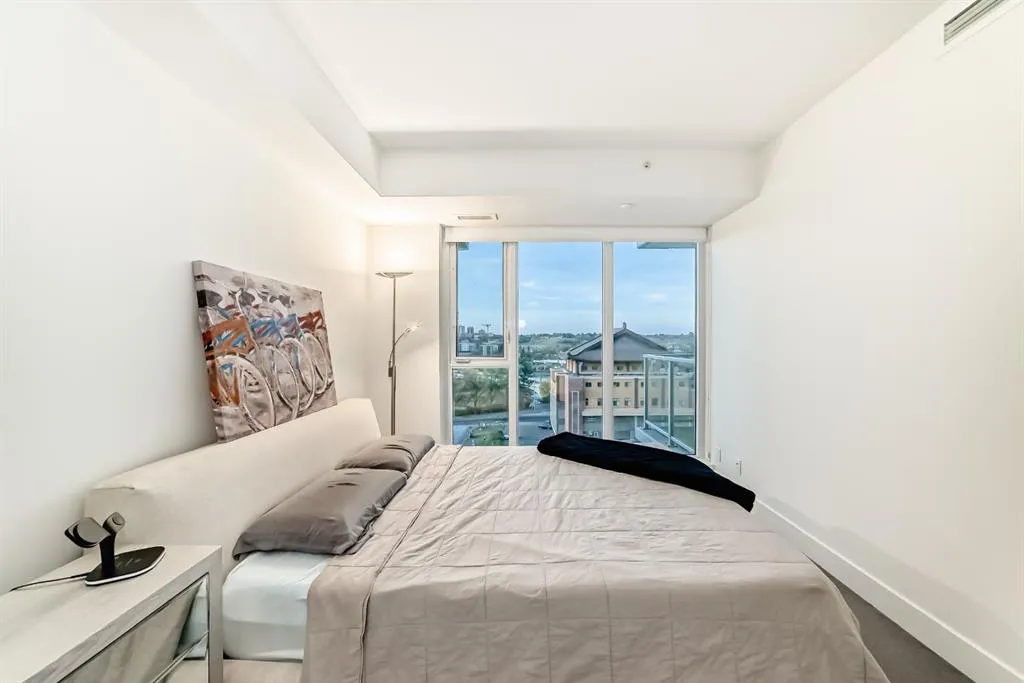 1025 5 Avenue SW, #1004