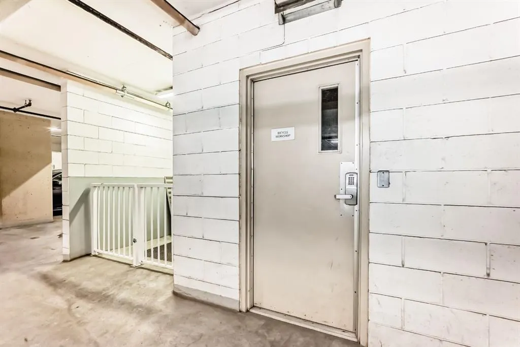 1025 5 Avenue SW, #1004