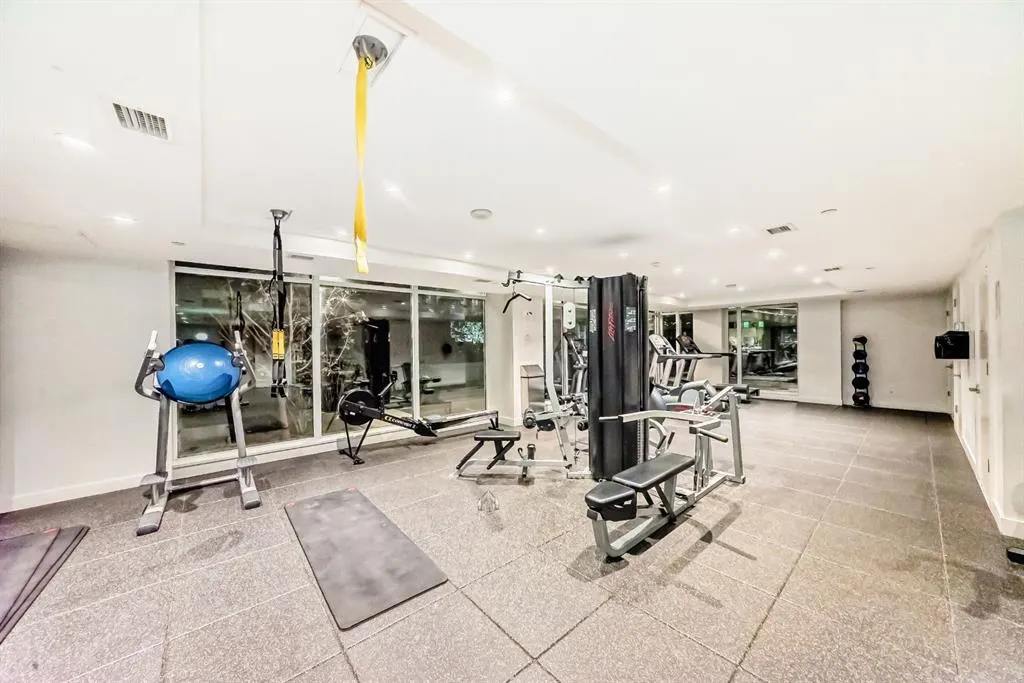 1025 5 Avenue SW, #1004