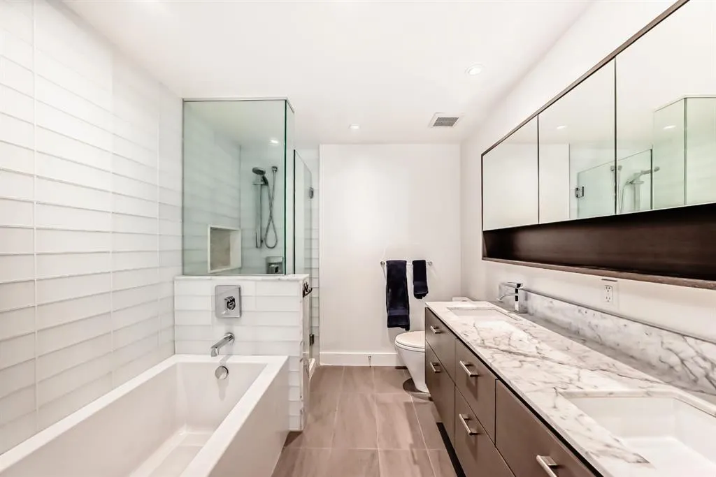 1025 5 Avenue SW, #1004