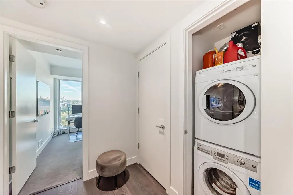 1025 5 Avenue SW, #1004