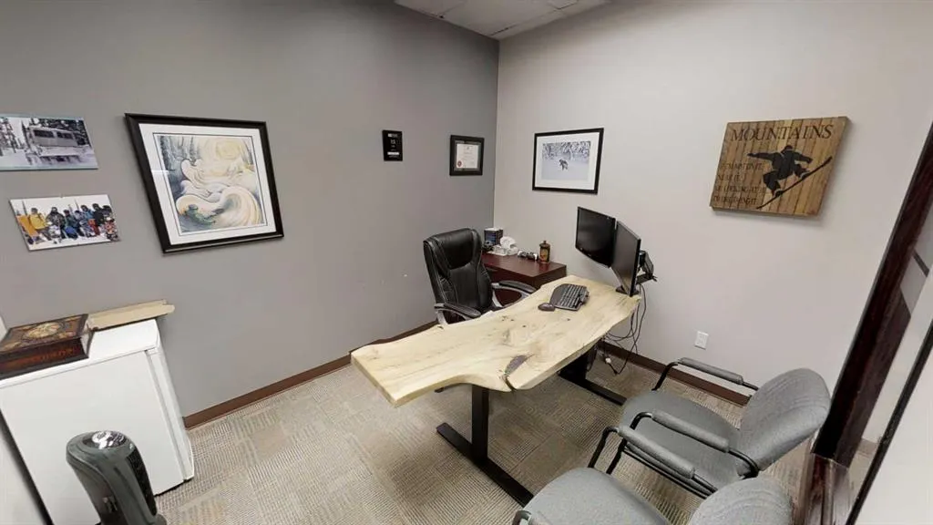 5229 50 Avenue, #102