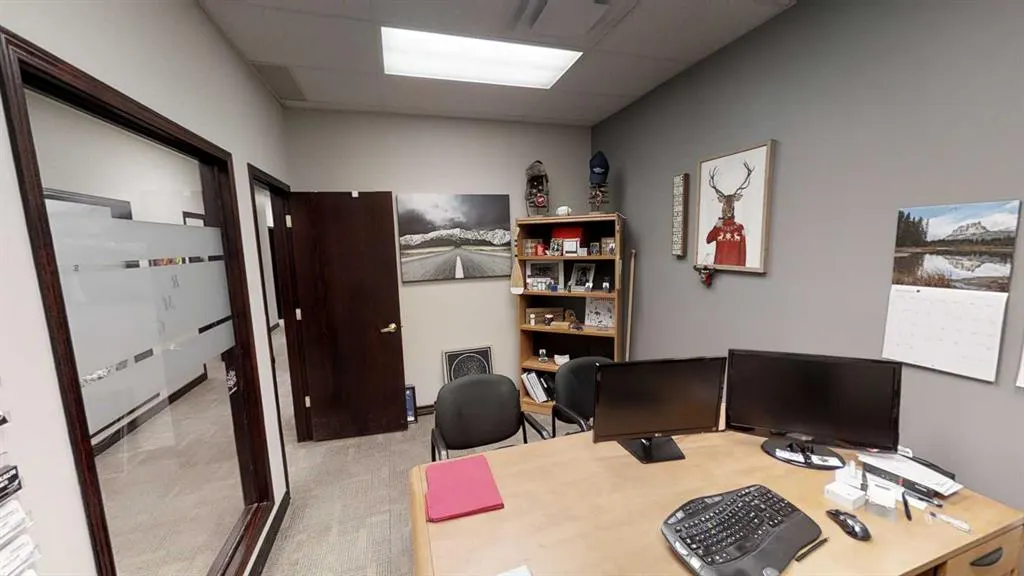 5229 50 Avenue, #102