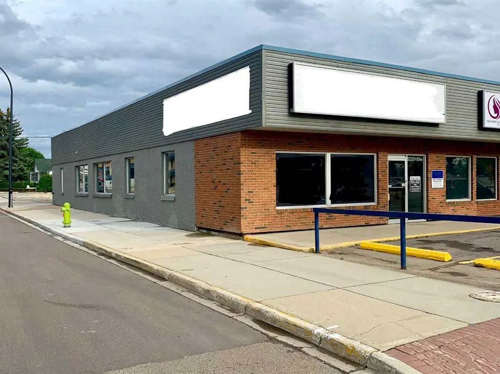 5229 50 Avenue, #102