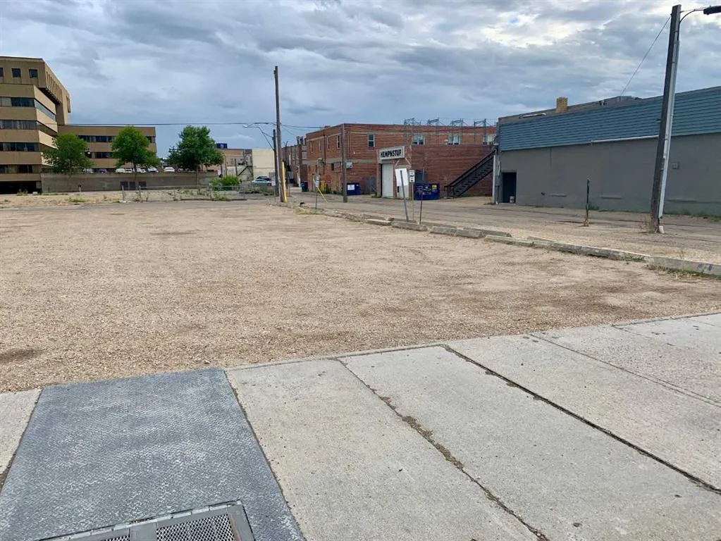 5229 50 Avenue, #102