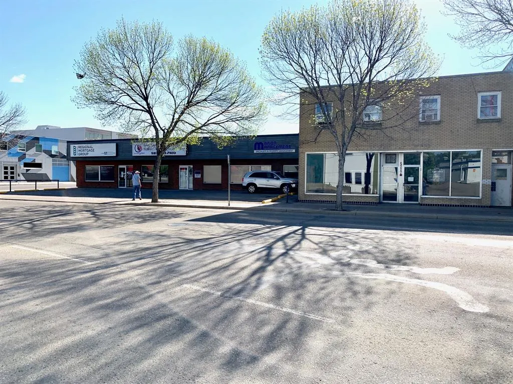 5229 50 Avenue, #102