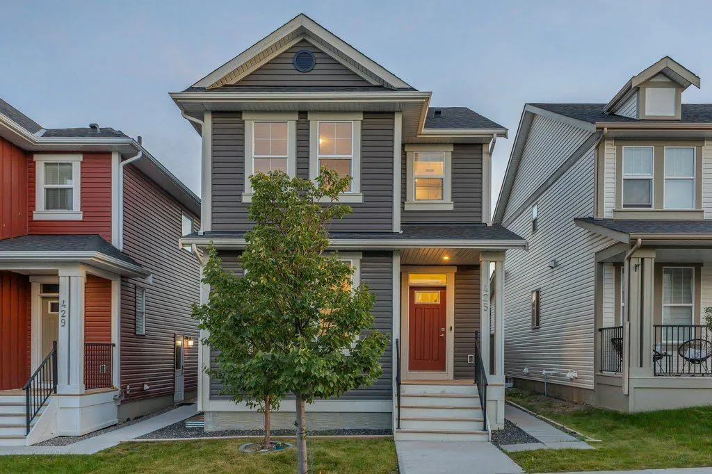 425 South Point Glen SW