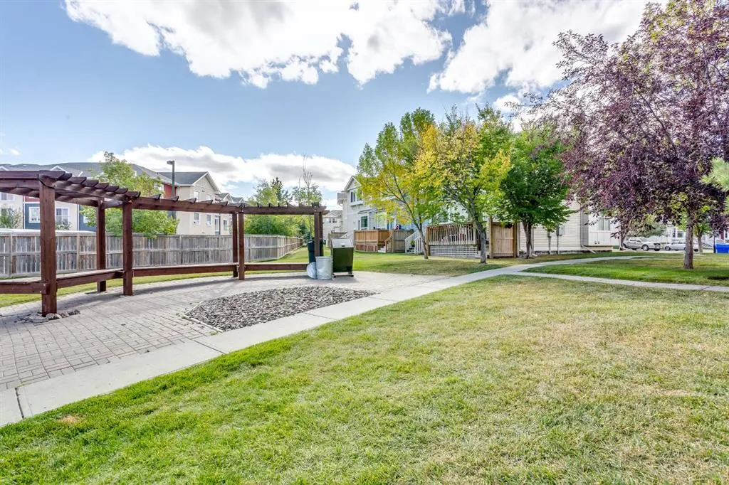 703 Luxstone Square SW, #404