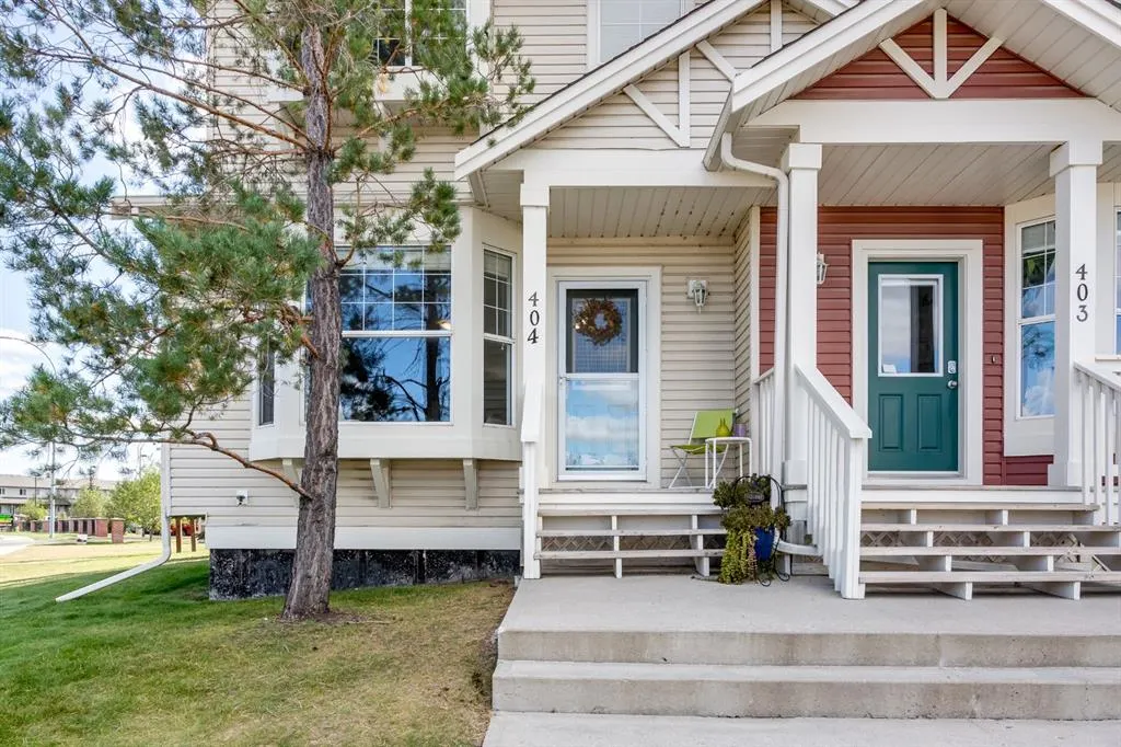703 Luxstone Square SW, #404