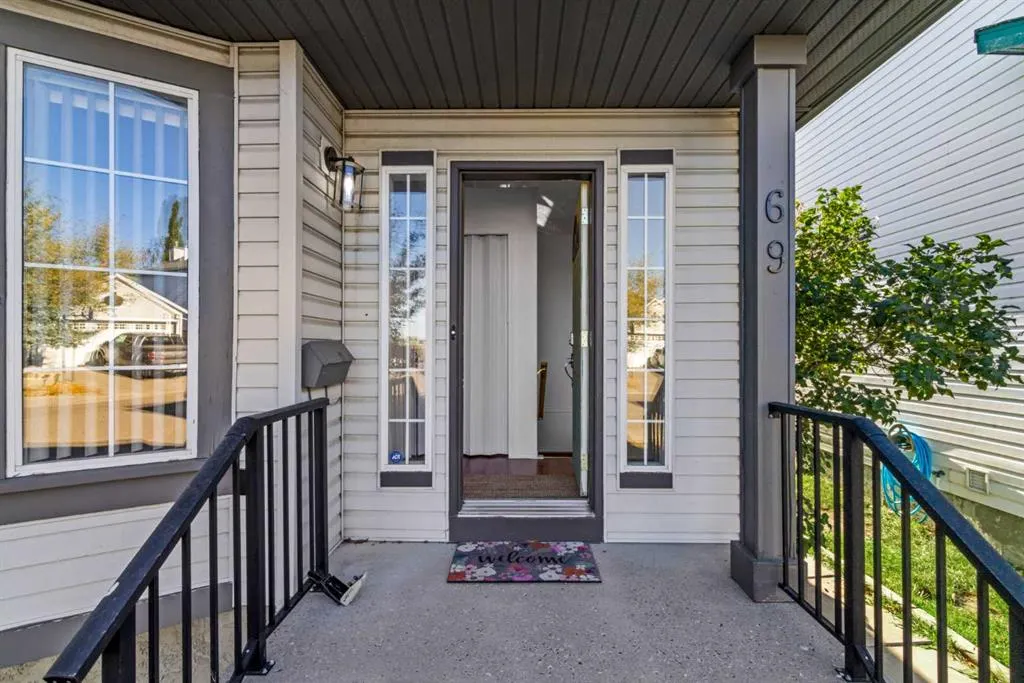 69 San Diego Manor NE