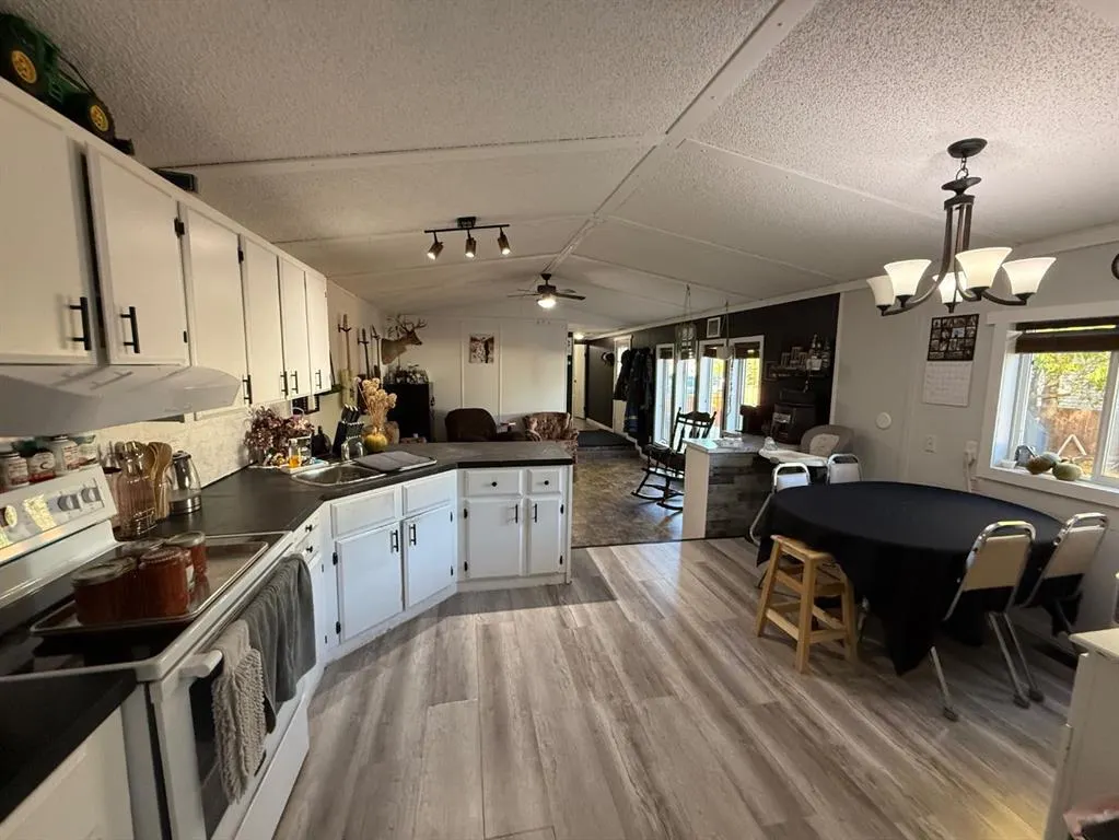 10221 104 Ave