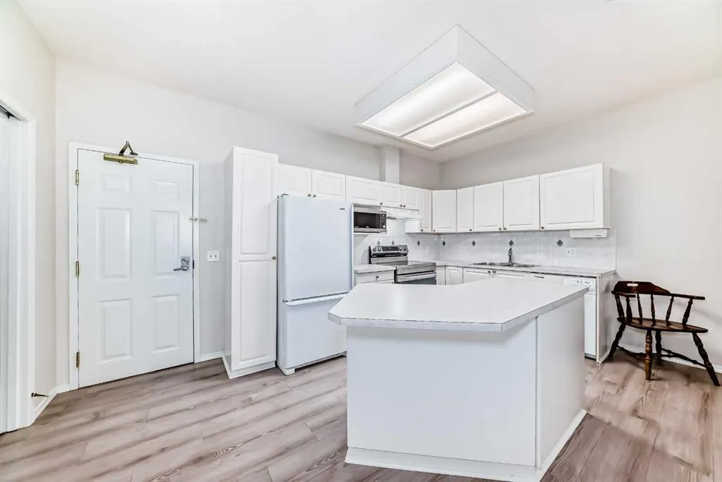 2850 51 Street SW, #112