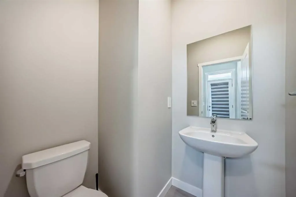 157 Belmont Drive SW